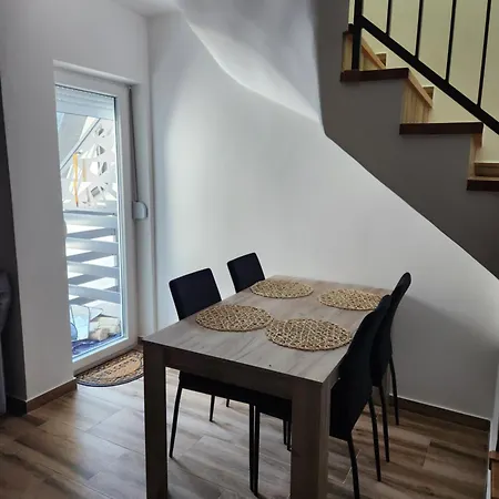 Bela Ns 56m2 Lux Apartment
