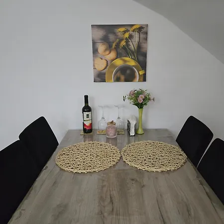Bela Ns 56m2 Lux Apartment Divcibare